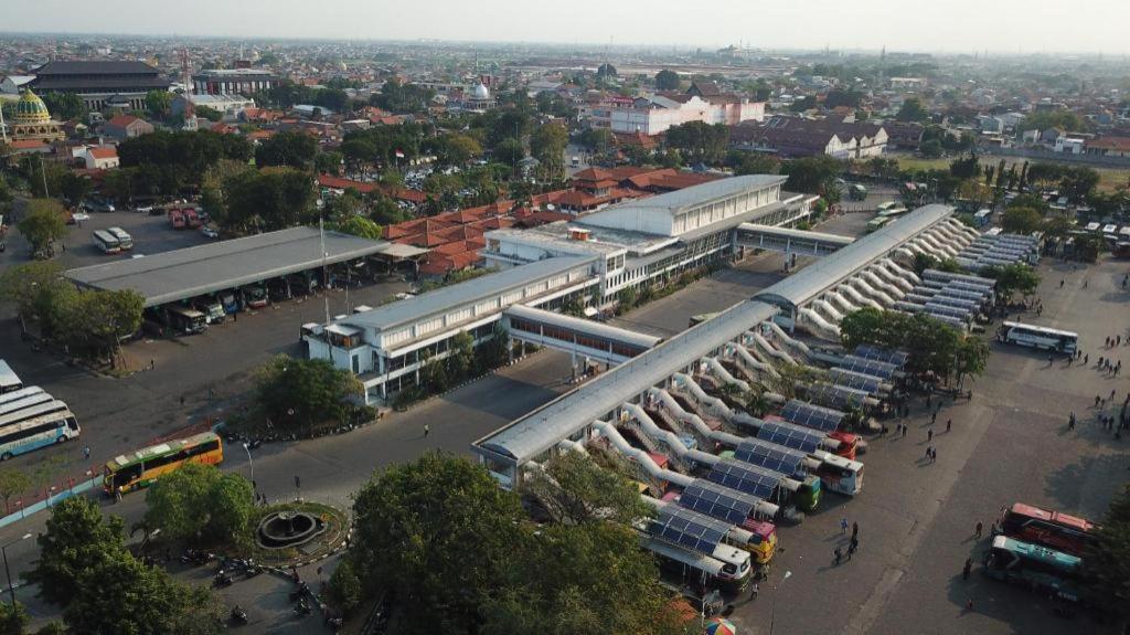 My Tower Hotel Surabaya Exterior photo