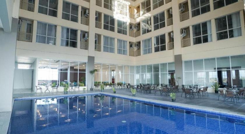 My Tower Hotel Surabaya Exterior photo