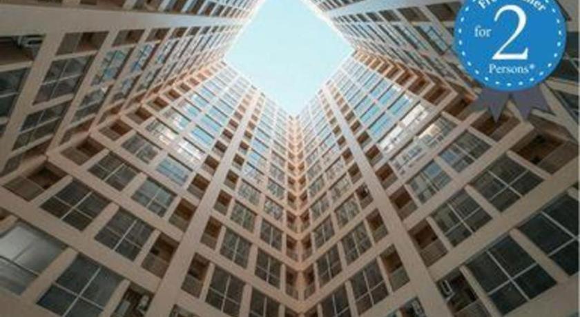 My Tower Hotel Surabaya Exterior photo